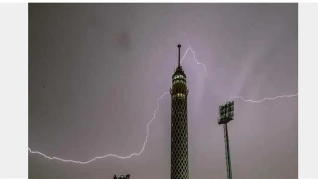 تحذيرات الأرصاد من 72 ساعة من الأمطار الغزيرة والعواصف الرعدية في البلاد